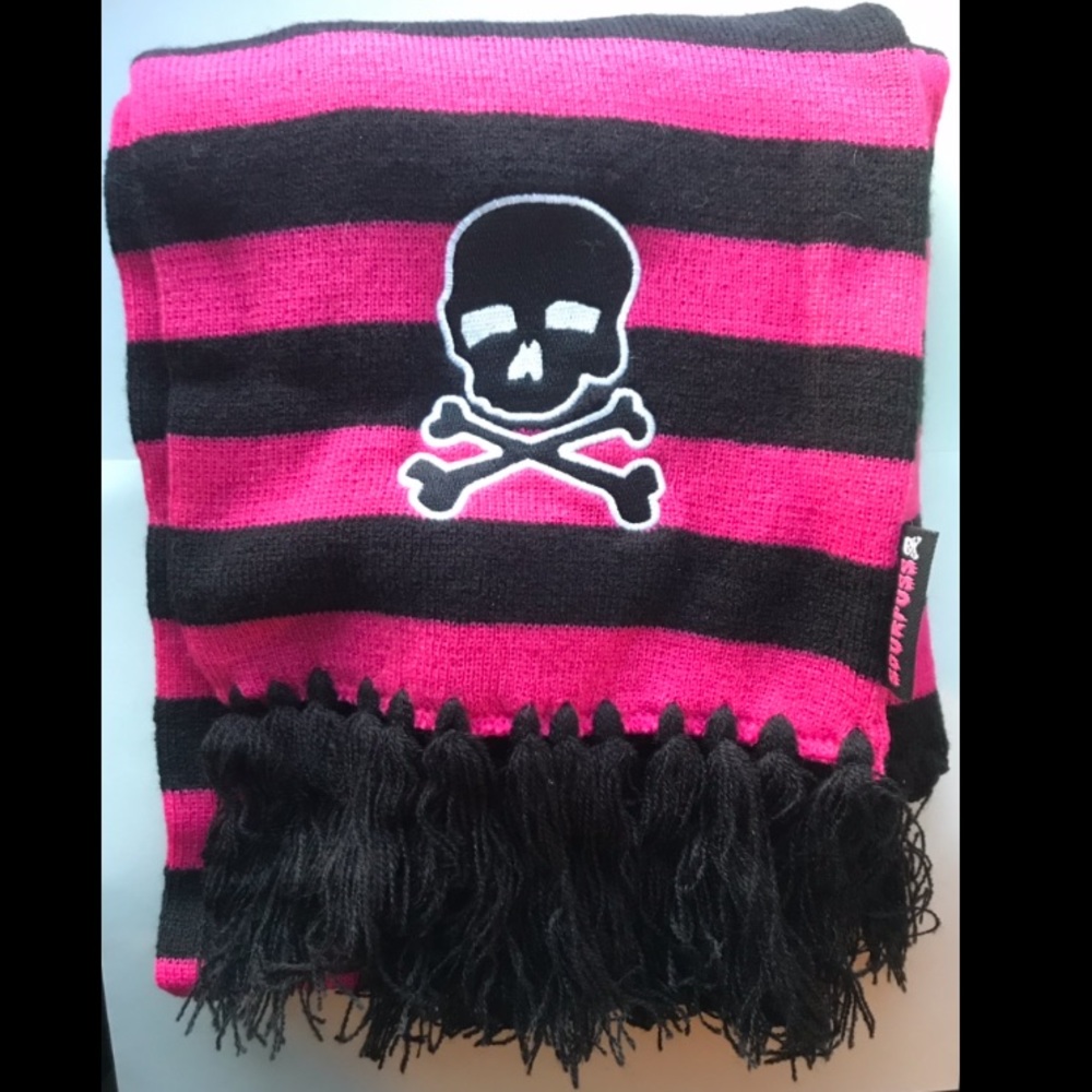 Sourpuss Scarf